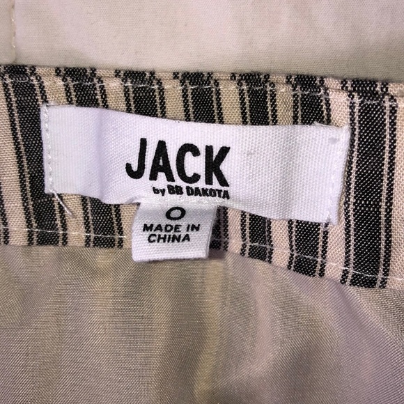 Gray and Beige Stripped Mini Skirt - Picture 5 of 5